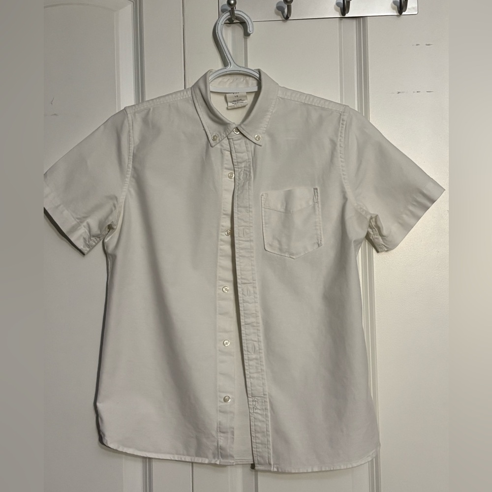 🏆 GAP Boy’s White Button Down Shirt